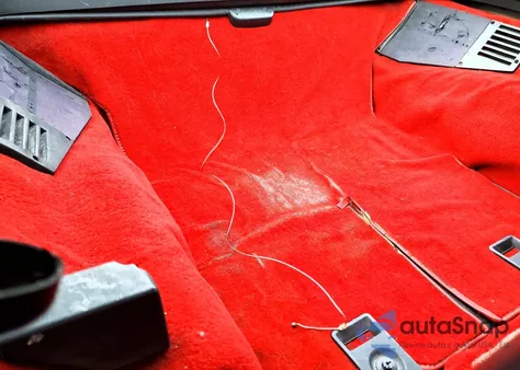 1989 Chevrolet Corvette z USA, uszkodzony, nr VIN 1G1YY218XK5104764